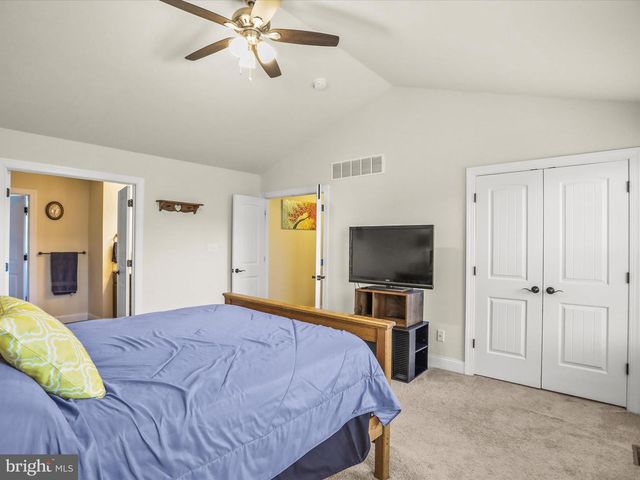 32 SPEND A BUCK DR, Dillsburg, PA 17019