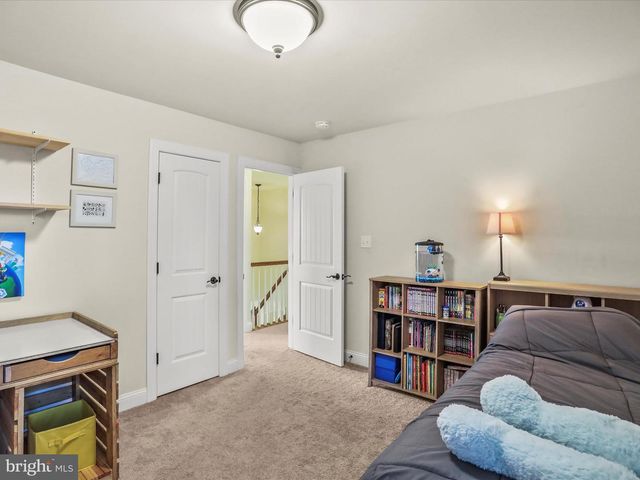 32 SPEND A BUCK DR, Dillsburg, PA 17019