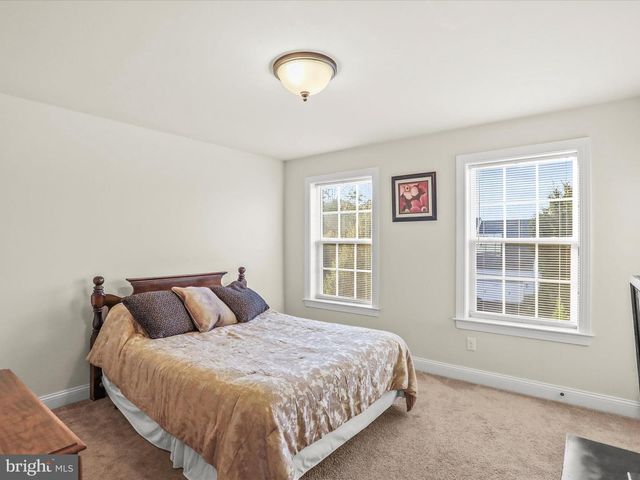 32 SPEND A BUCK DR, Dillsburg, PA 17019