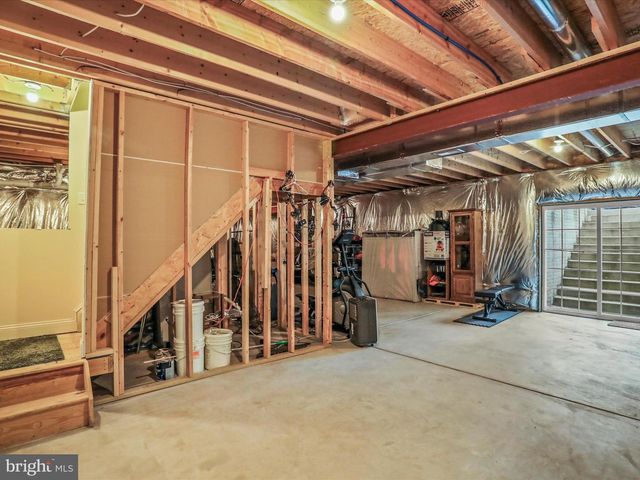 32 SPEND A BUCK DR, Dillsburg, PA 17019