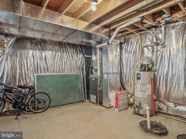 32 SPEND A BUCK DR, Dillsburg, PA 17019