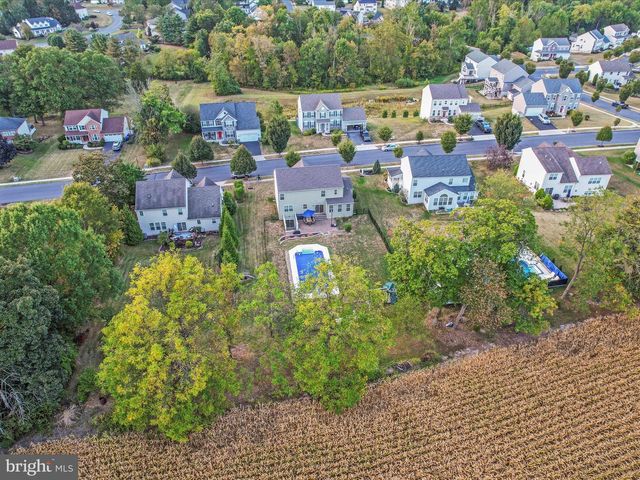 32 SPEND A BUCK DR, Dillsburg, PA 17019