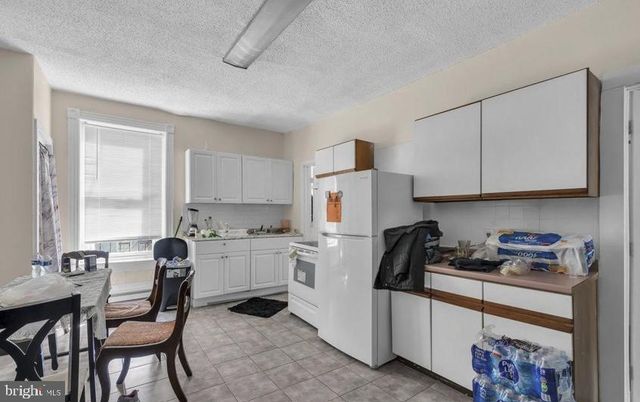 724 DIVISION ST, Trenton, NJ 08611