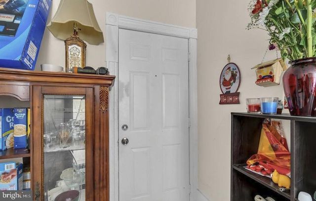 724 DIVISION ST, Trenton, NJ 08611