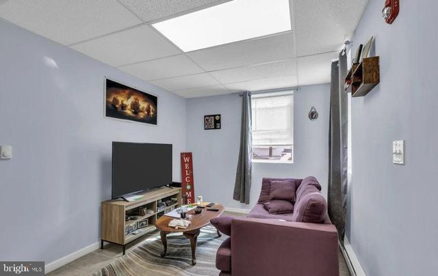 724 DIVISION ST, Trenton, NJ 08611