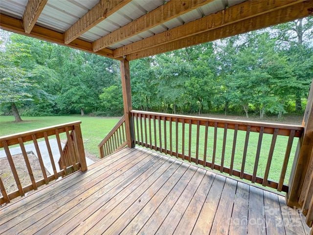 7298 Palm Tree Drive, Vale, NC 28168