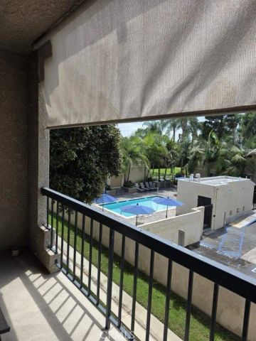 4591 Warner Avenue 203, Huntington Beach, CA 92649