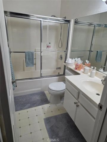 4591 Warner Avenue 203, Huntington Beach, CA 92649