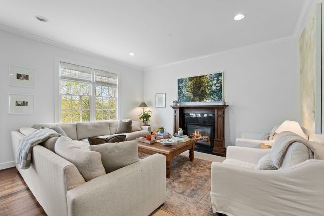 5505 Knob Rd, Nashville, TN 37209