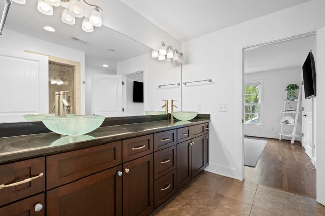 5505 Knob Rd, Nashville, TN 37209