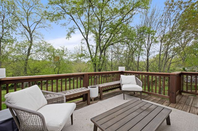 5505 Knob Rd, Nashville, TN 37209