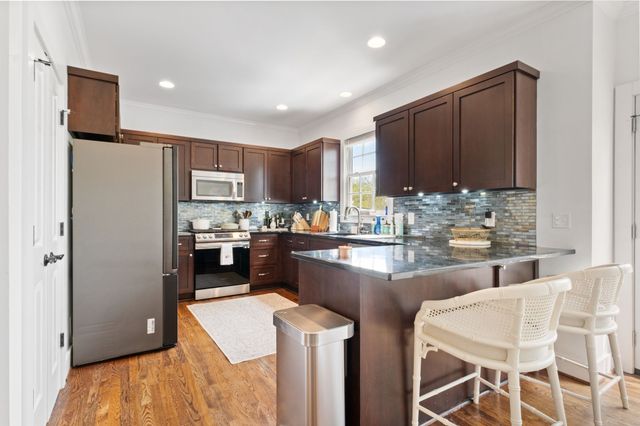 5505 Knob Rd, Nashville, TN 37209