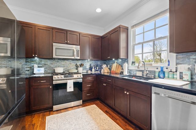5505 Knob Rd, Nashville, TN 37209