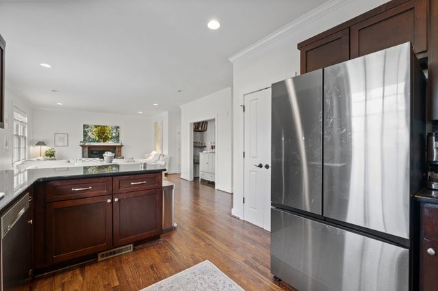 5505 Knob Rd, Nashville, TN 37209