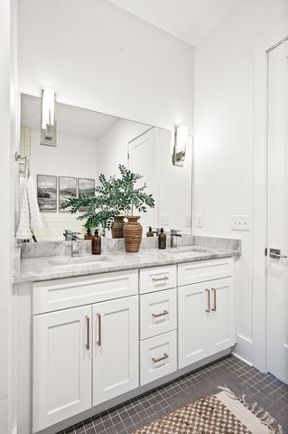 1000 Free Silver Rd, Nashville, TN 37207