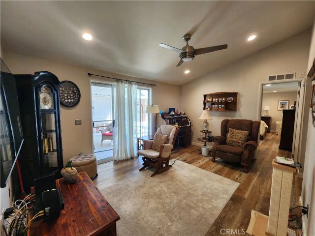 9850 Garfield 112, Huntington Beach, CA 92646