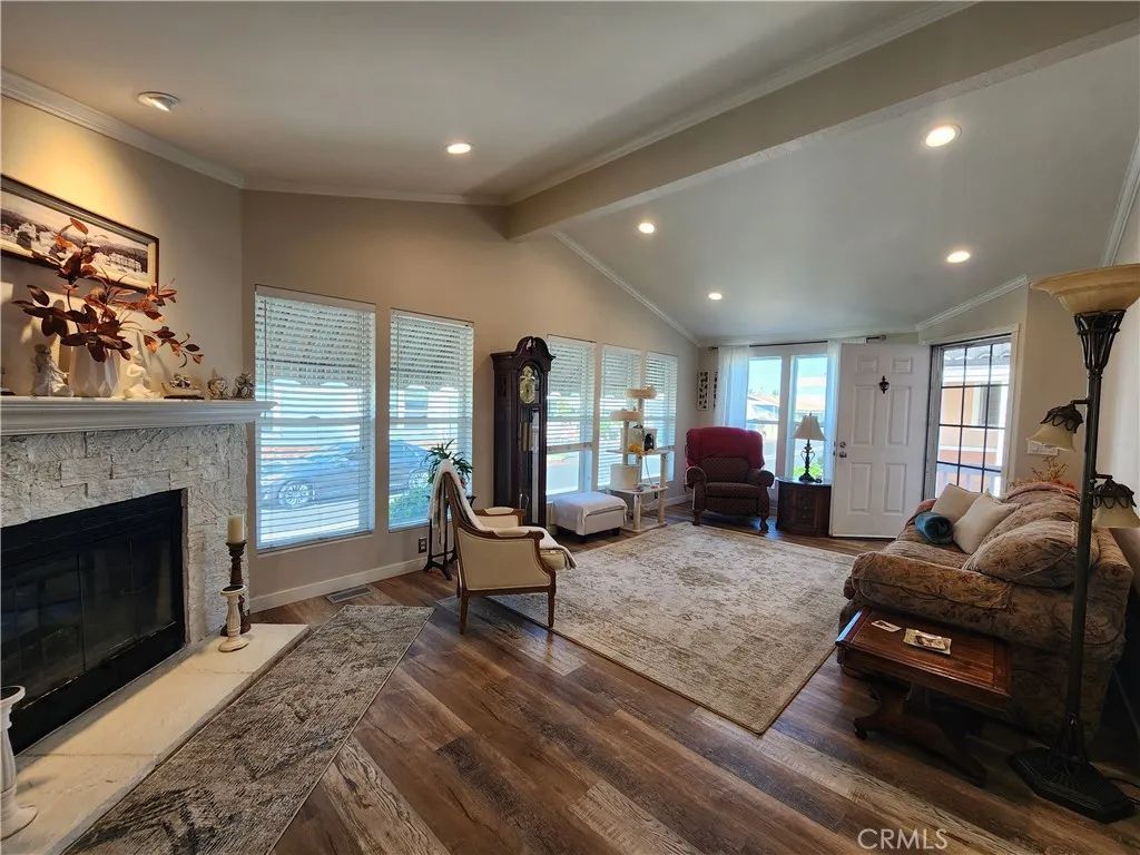 9850 Garfield 112, Huntington Beach, CA 92646