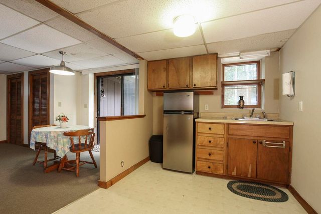 20 Lakewood Drive, Mashpee, MA 02649