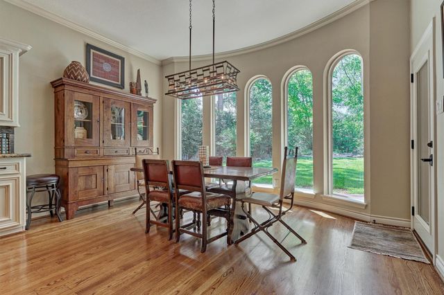 150 Lake View Circle, Montgomery, TX 77356