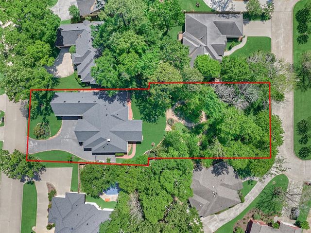 150 Lake View Circle, Montgomery, TX 77356