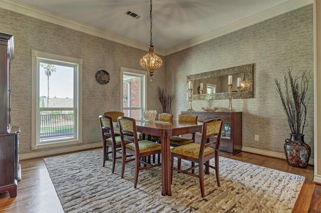 150 Lake View Circle, Montgomery, TX 77356