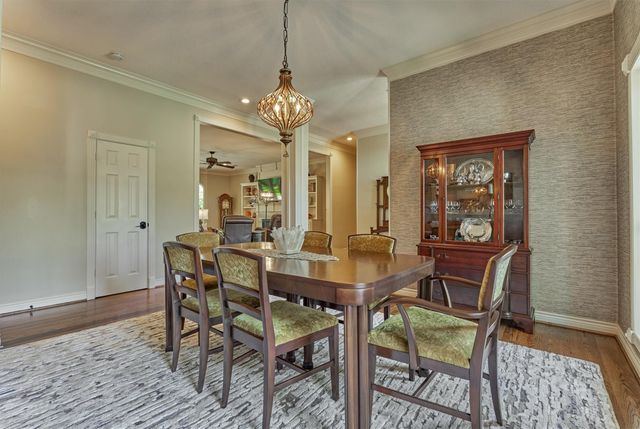 150 Lake View Circle, Montgomery, TX 77356