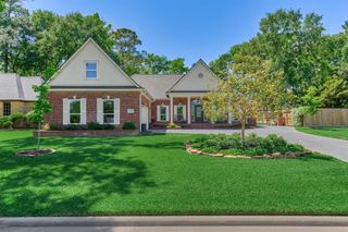 150 Lake View Circle, Montgomery, TX 77356