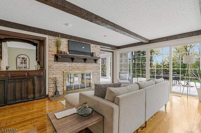 167 Ridge Rd, Watchung Boro, NJ 07069