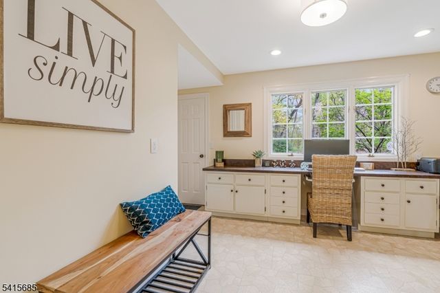167 Ridge Rd, Watchung Boro, NJ 07069