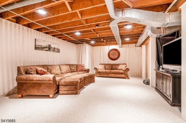 167 Ridge Rd, Watchung Boro, NJ 07069
