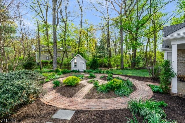 167 Ridge Rd, Watchung Boro, NJ 07069