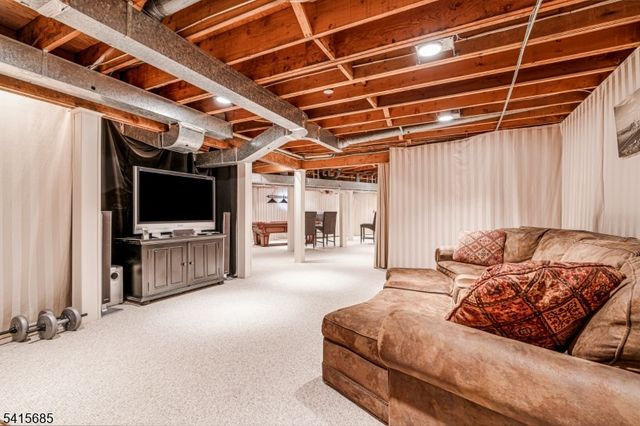 167 Ridge Rd, Watchung Boro, NJ 07069