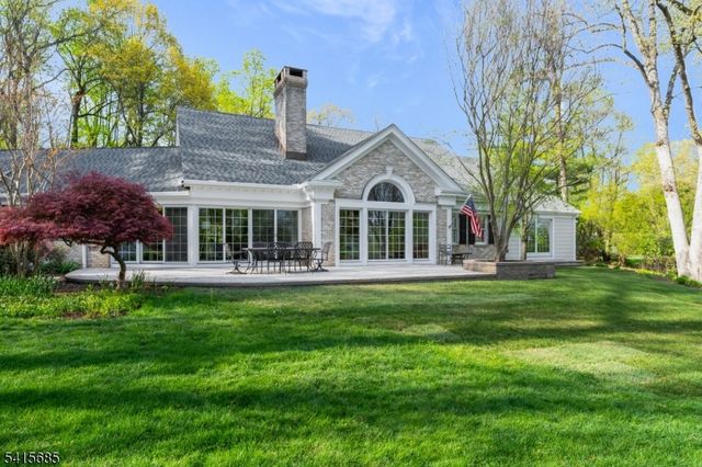 167 Ridge Rd, Watchung Boro, NJ 07069