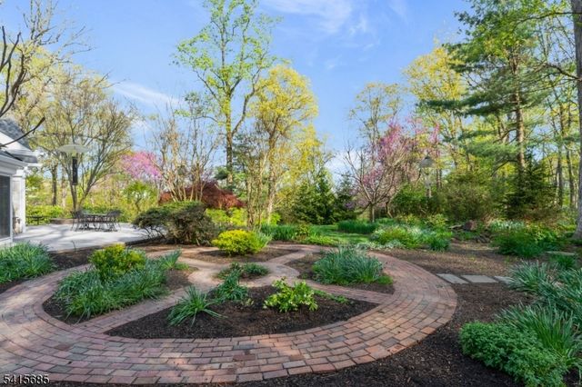 167 Ridge Rd, Watchung Boro, NJ 07069