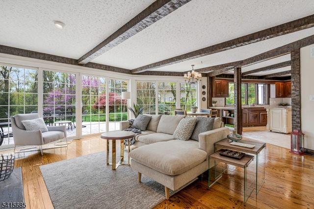 167 Ridge Rd, Watchung Boro, NJ 07069