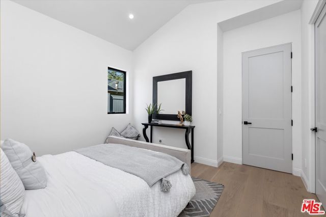 14602 Morrison Street, Sherman Oaks, CA 91403
