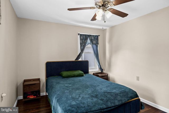 25 E CLINTON AVE, Oaklyn, NJ 08107