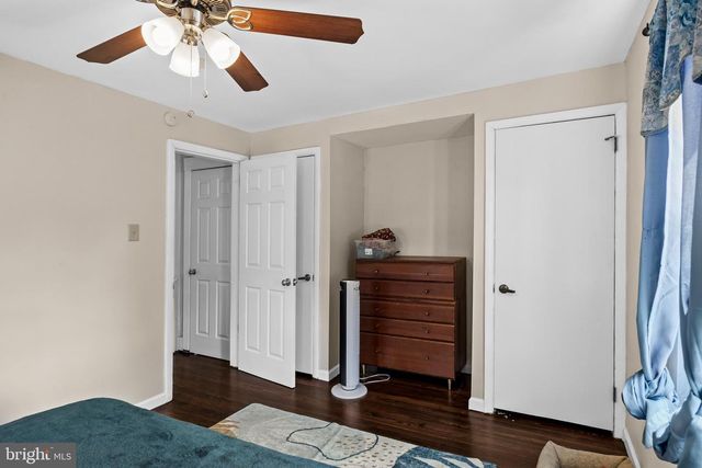 25 E CLINTON AVE, Oaklyn, NJ 08107
