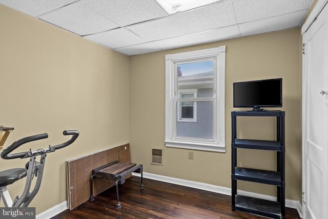 25 E CLINTON AVE, Oaklyn, NJ 08107