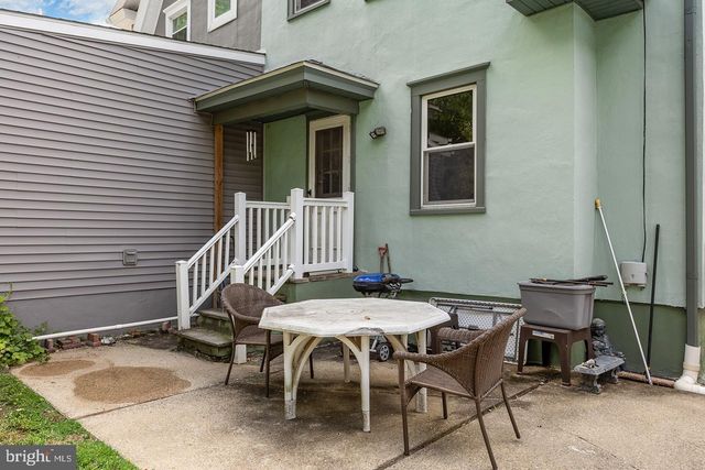 25 E CLINTON AVE, Oaklyn, NJ 08107