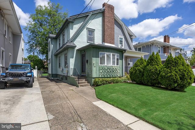 25 E CLINTON AVE, Oaklyn, NJ 08107