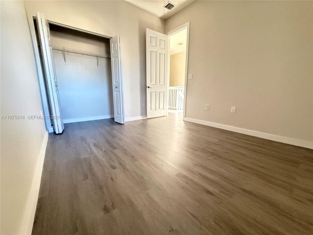 978 NE 42nd Pl 978, Homestead, FL 33033