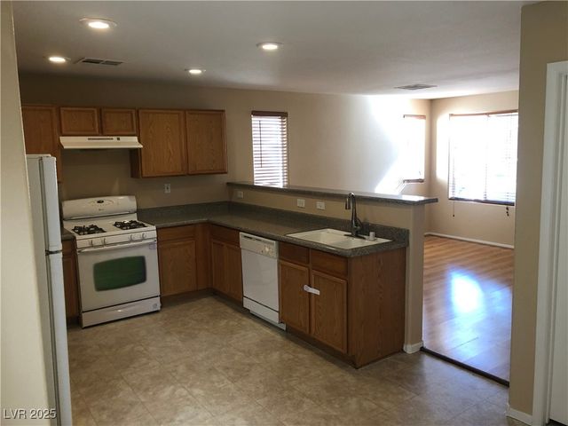 842 Trout Stream Court, Henderson, NV 89052