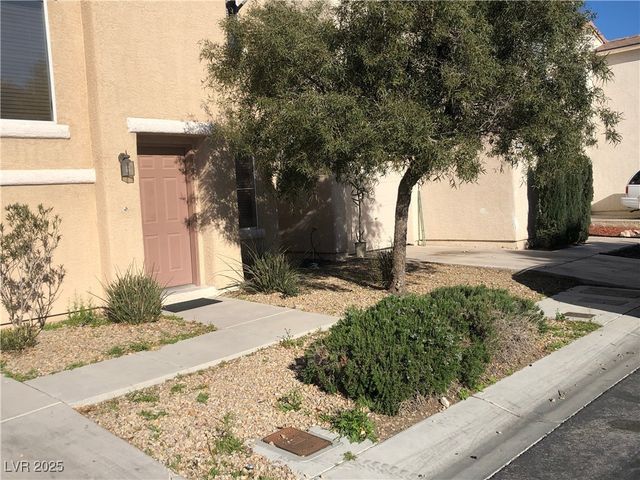 842 Trout Stream Court, Henderson, NV 89052