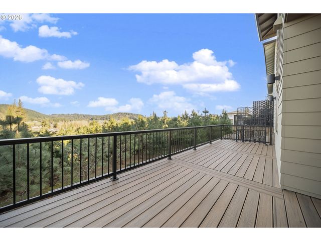 9970 Se Wood Fern St, Happy Valley, OR 97086