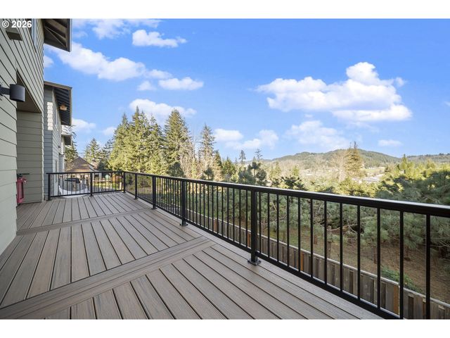 9970 Se Wood Fern St, Happy Valley, OR 97086