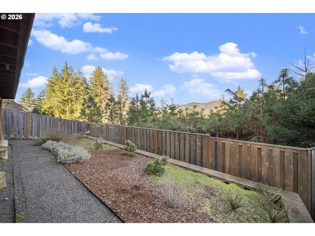 9970 Se Wood Fern St, Happy Valley, OR 97086