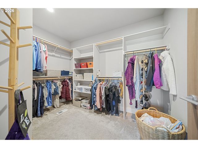 9970 Se Wood Fern St, Happy Valley, OR 97086