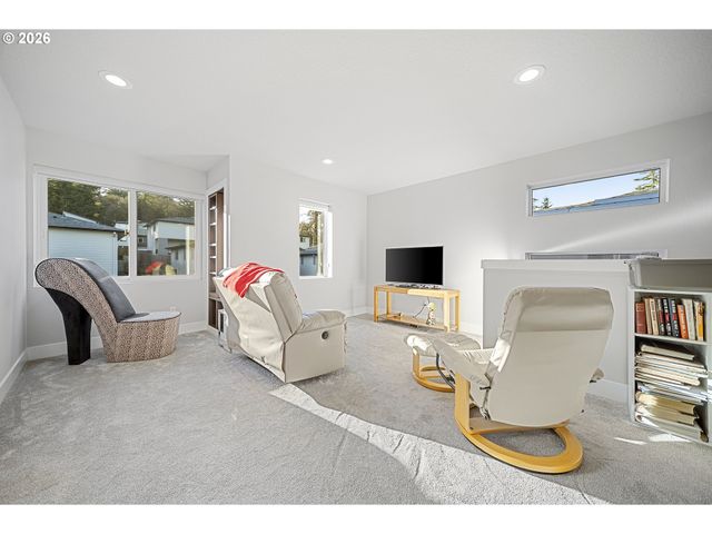 9970 Se Wood Fern St, Happy Valley, OR 97086