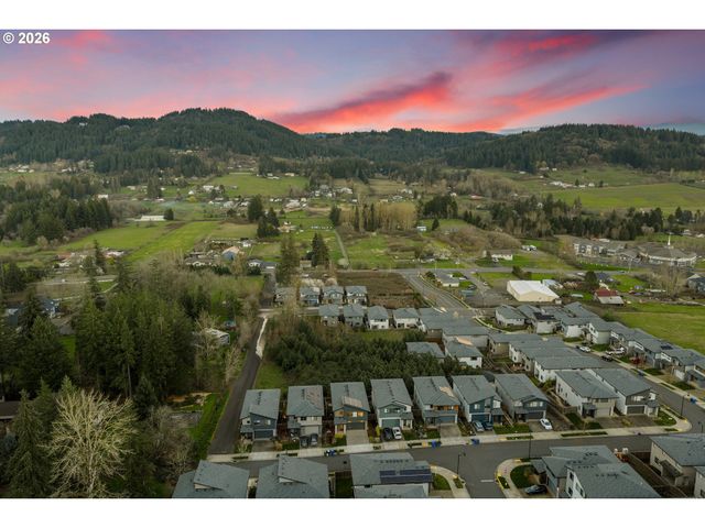 9970 Se Wood Fern St, Happy Valley, OR 97086